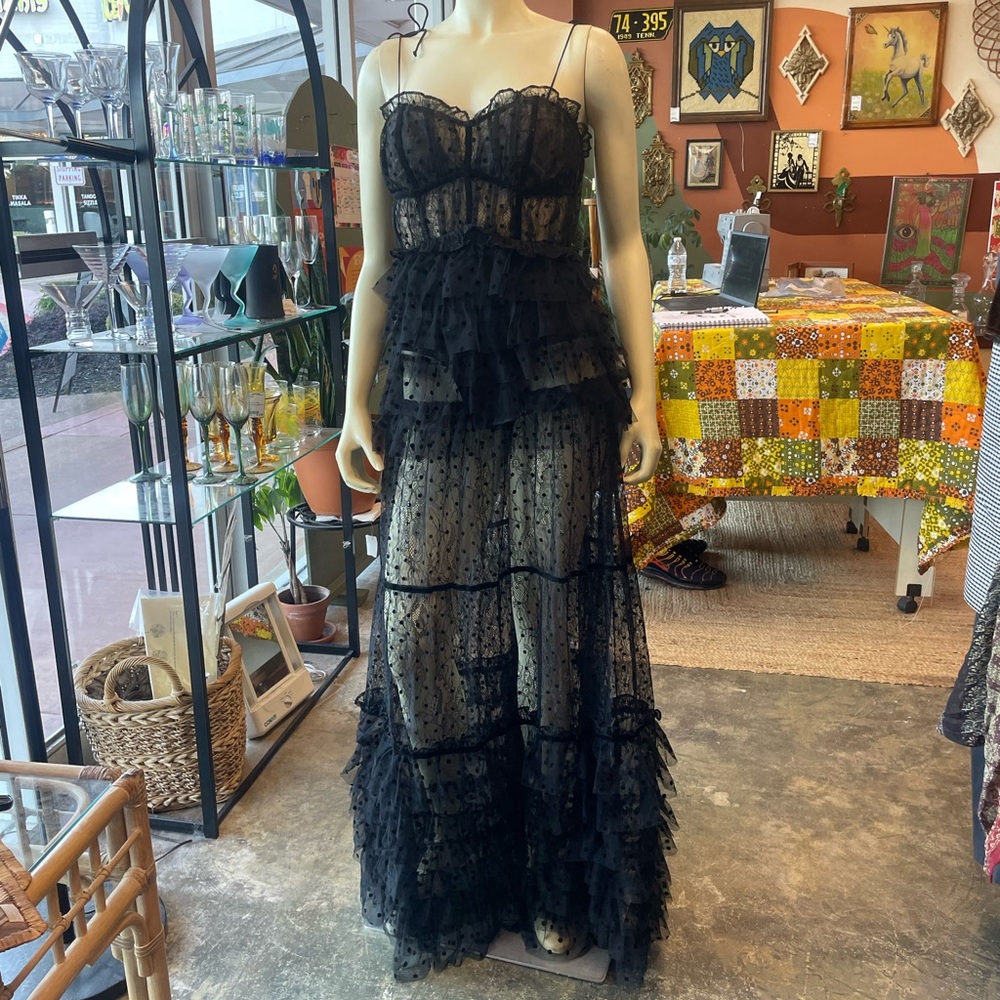 Free People For Love & Lemons
Jourdan Dotted Lace Ruffles Maxi
Dress